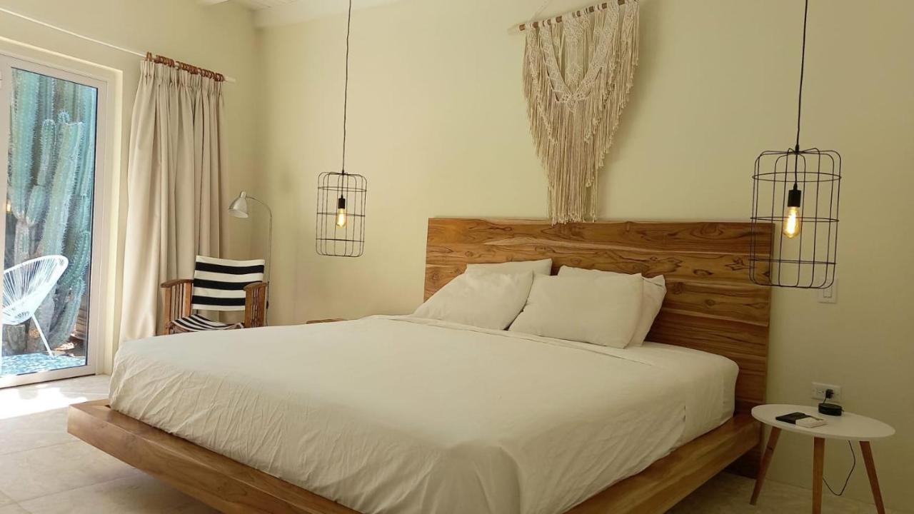 Naima Luxury Home, Cottage & Apartment Rentals Paradera Bagian luar foto